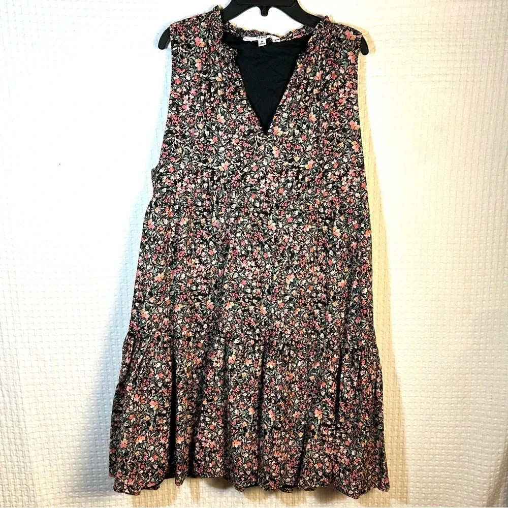 BB Dakota By Steve Madden Dress Size Medium Cotton Dark Floral Print Lined Goth